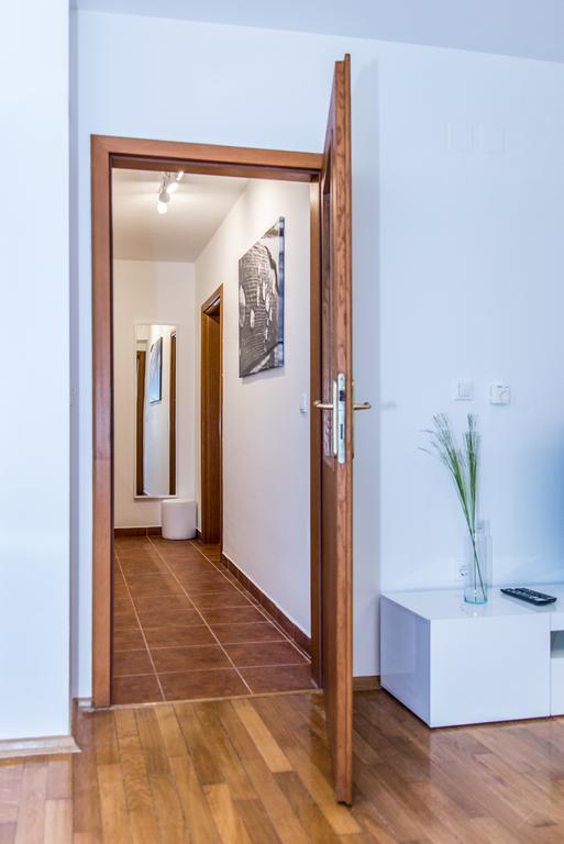 Roko Apartment