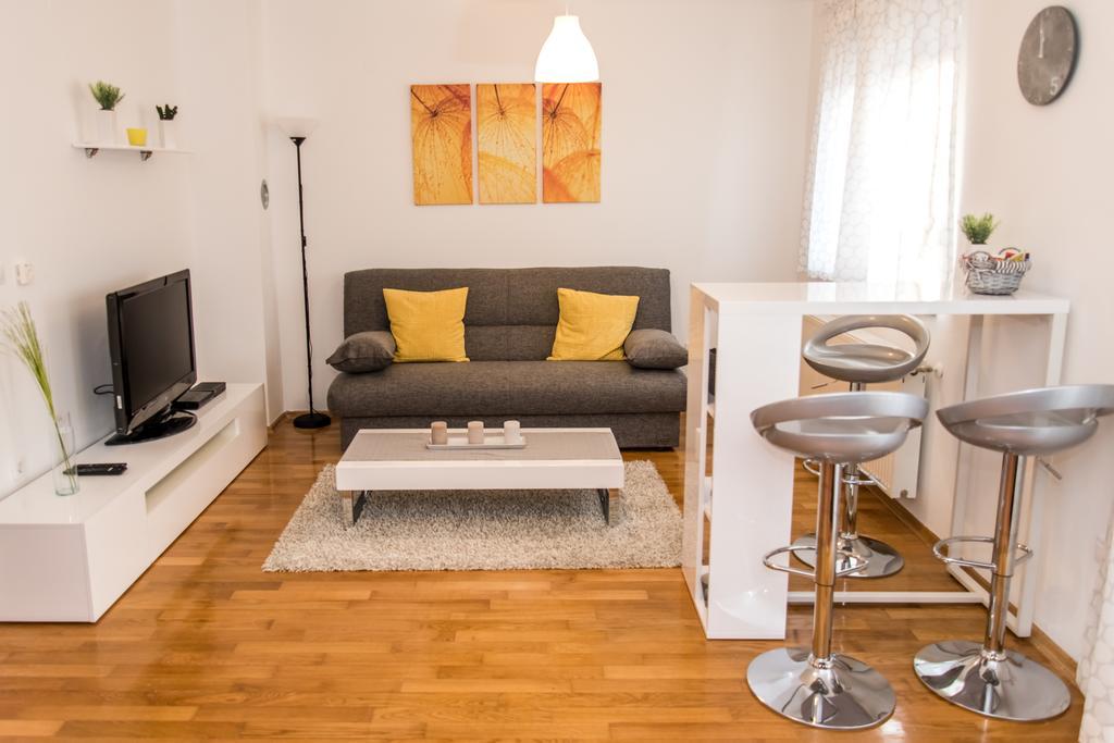 Apartment Roko *