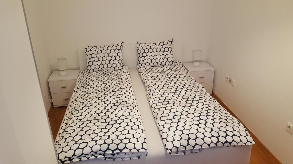 Apartment Roko *